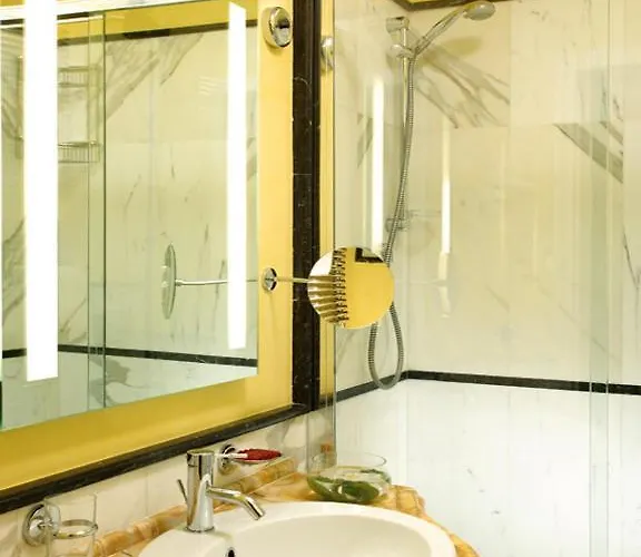 Guest house Opera 3*